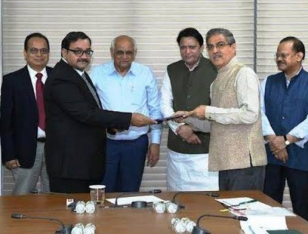 Cadila Pharma signs MoU worth Rs 1000 cr with Gujarat govt