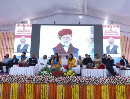 Prime Minister Sets Foundation for Revolutionary Healthcare Project in Nandurbar, Being Executed by Jakson Group