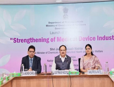 Union Minister for Chemicals and Fertilizers Unveils Scheme for Strengthening Medical Device Industry