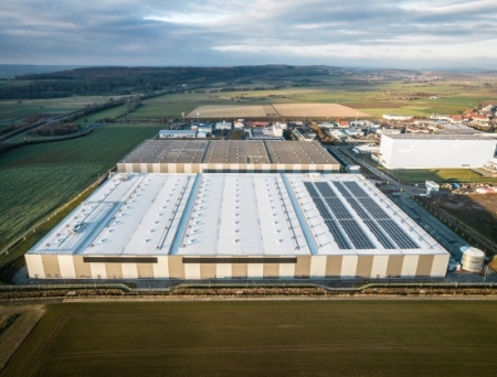 DHL supply chain expands pharma logistics near Frankfurt